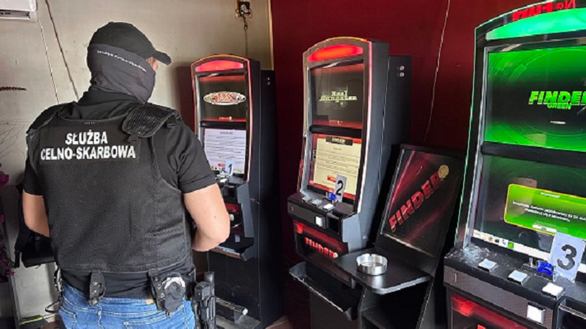 nielegalne automaty zabezpieczone przez KAS