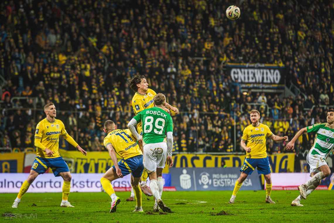 Nie tylko Arka i Lechia. Pomorskie kluby walczą o awanse, baraże i utrzymanie w niższych ligach Nie tylko Arka i Lechia. Pomorskie kluby walczą o awanse, baraże i utrzymanie w niższych ligach
