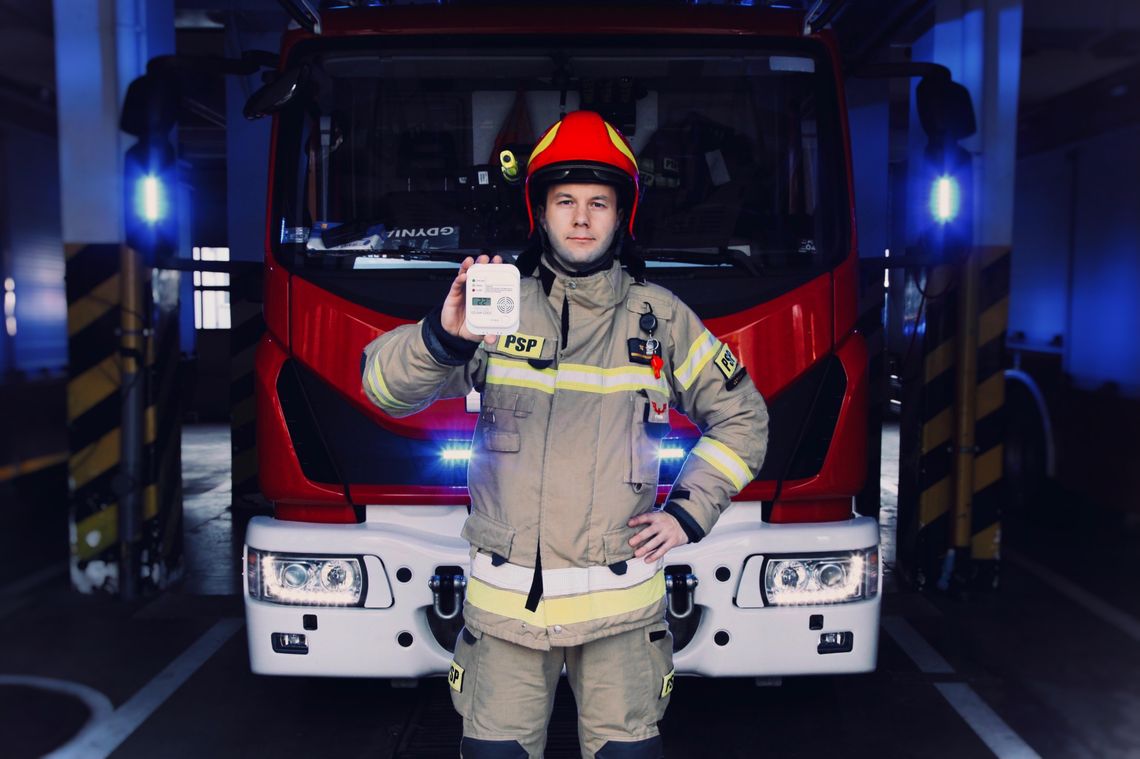 Ponad 8000 czujek czadu i dymu dla mieszkańców Pomorza. Trwa akcja strażaków Ponad 8000 czujek czadu i dymu dla mieszkańców Pomorza. Trwa akcja strażaków