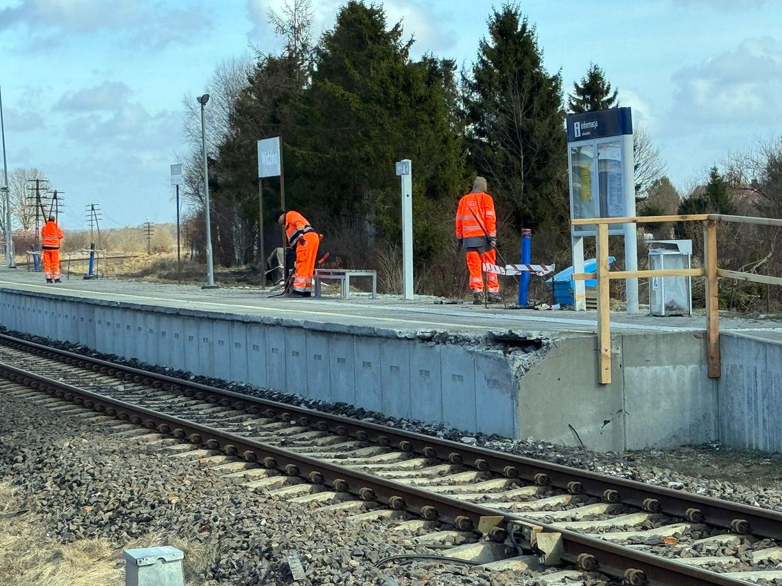 Ponad milion złotych strat po zderzeniu szynobusu z ciężarówką w Widzinie