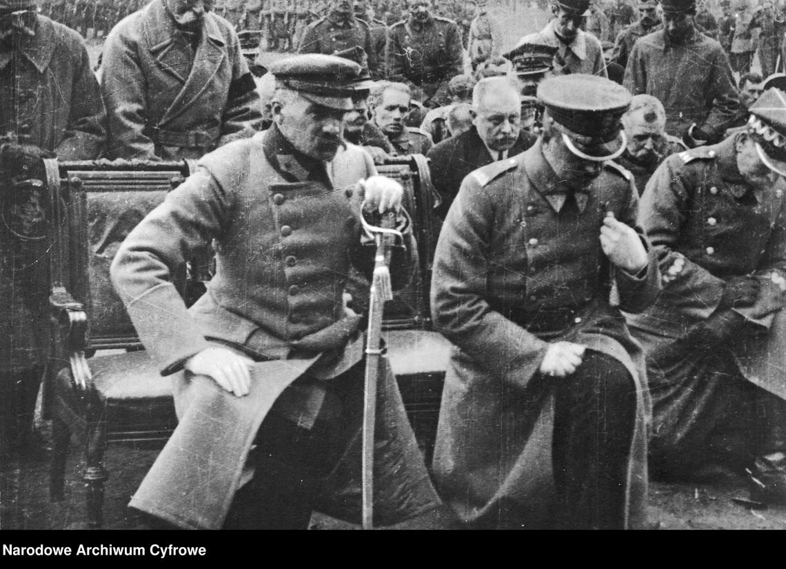 Popijając dzisiaj szampana za wolność ojczyzny pamiętajmy, jak tworzyły się jej zręby po trudnym okresie zaborów