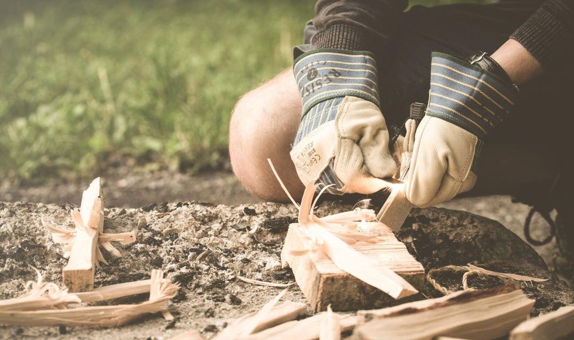 „Poradnik kryzysowy” trafi do każdego domu w Polsce. Kiedy premiera i co będzie w środku?