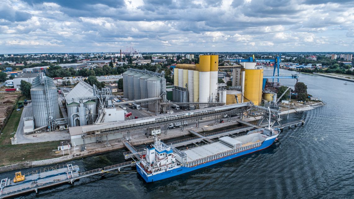 Port Gdańsk: Mniejsze przeładunki zbóż, operatorzy czekają na transporty kukurydzy