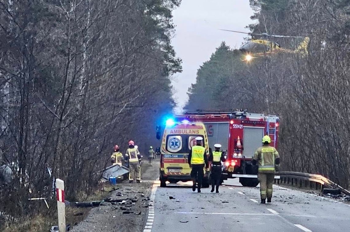 Poważny wypadek w Kąpinie na DW218! Lądował śmigłowiec LPR, trzy osoby ranne wypadek w Kąpinie