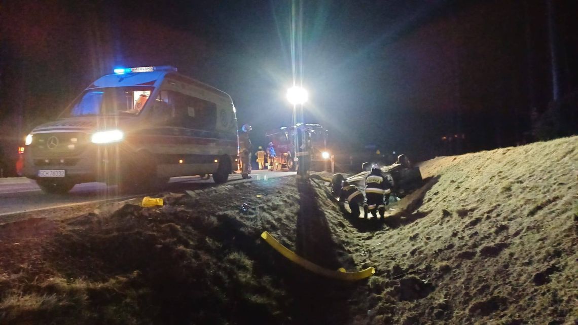 Powiat chojnicki. Kierujący Audi dachował – wszystkiemu winna sarna