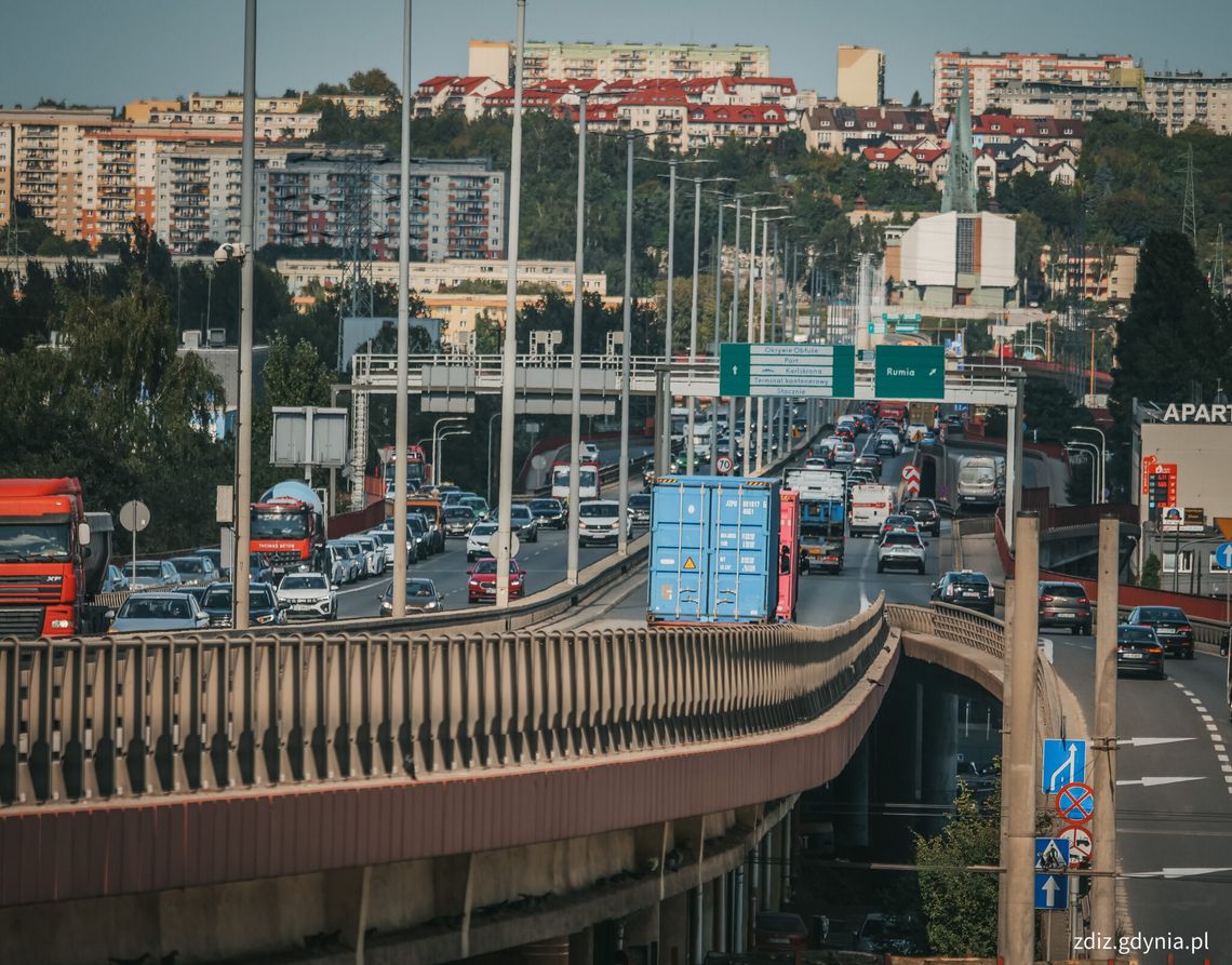Prace na Estakadzie Kwiatkowskiego zakorkowały Gdynię. "Rozumiem frustrację" Prace na Estakadzie Kwiatkowskiego zakorkowały Gdynię. "Rozumiem frustrację"