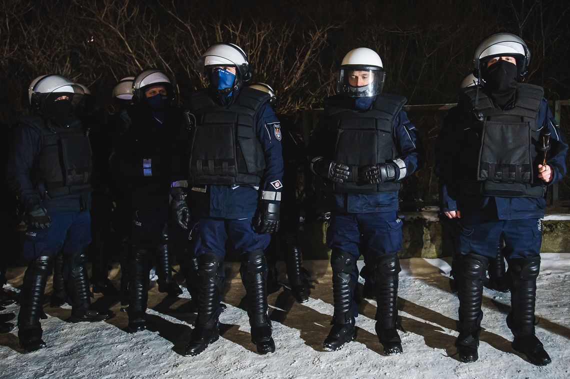 Proces niszczenia polskiej policji trwał latami i równie długo będzie trzeba wracać do standardów
