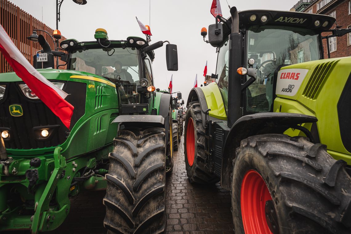 protest rolników przed Pomorskim Urzędem Wojewózkim w Gdańsku