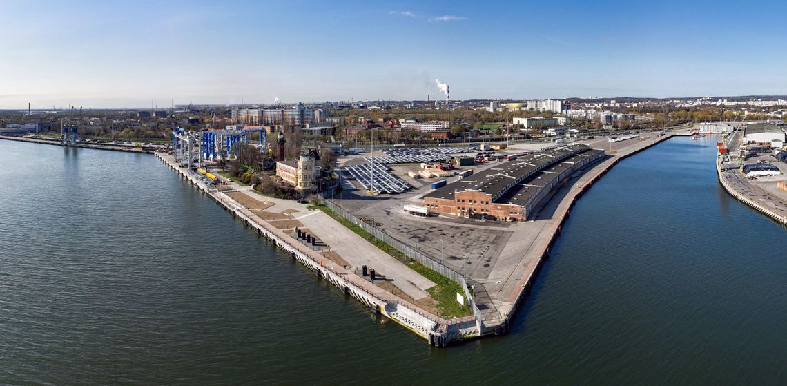 Nabrzeże Ziółkowskiego, Port Gdańsk