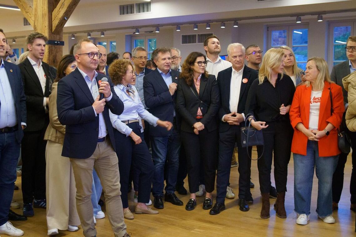 "Przed nami dużo pracy". Pomorski sztab Rafała Trzaskowskiego spotkał się na Górze Gradowej