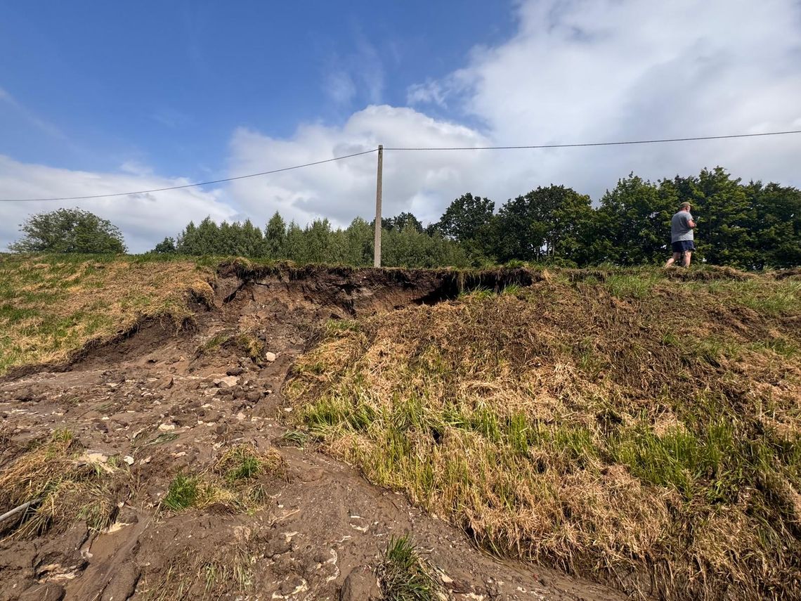 Wał na Kanale Elbląskim przerwany! Poważne ograniczenie żeglugi