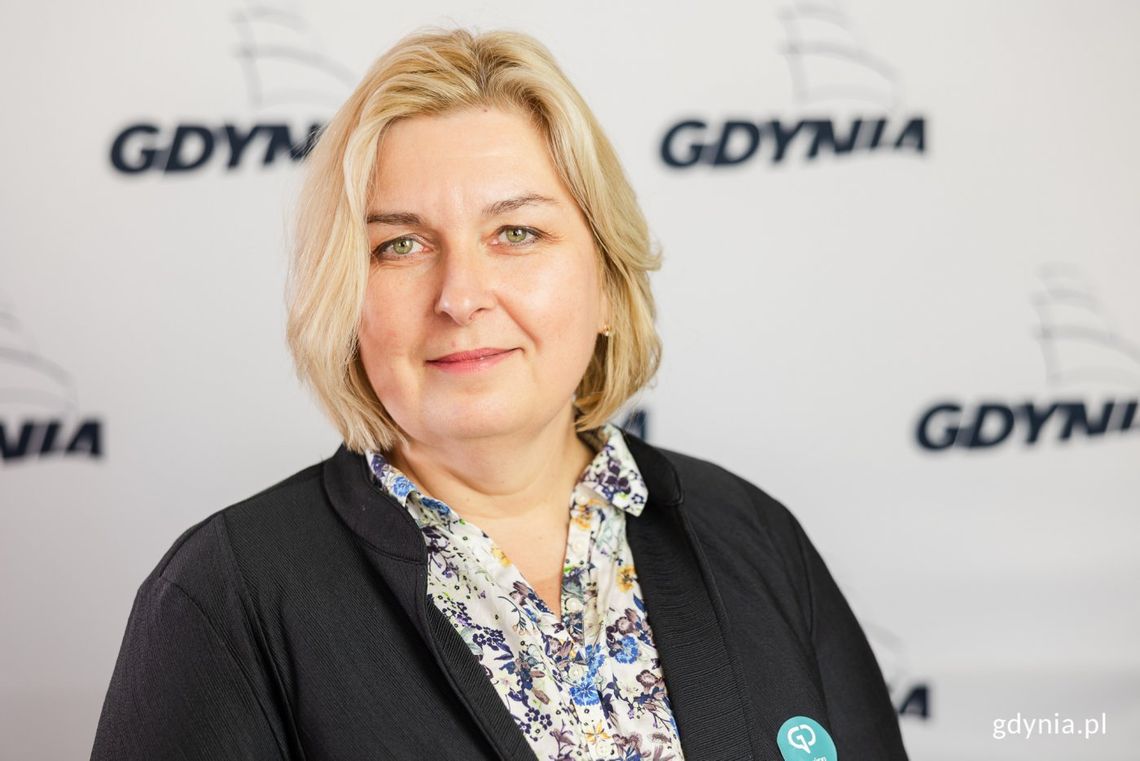 Rada Miasta Gdyni ma nową szefową – Beatę Zastawną. Zastąpiła Tadeusza Szemiota Rada Miasta Gdyni ma nową szefową – Beatę Zastawną. Zastąpiła Tadeusza Szemiota