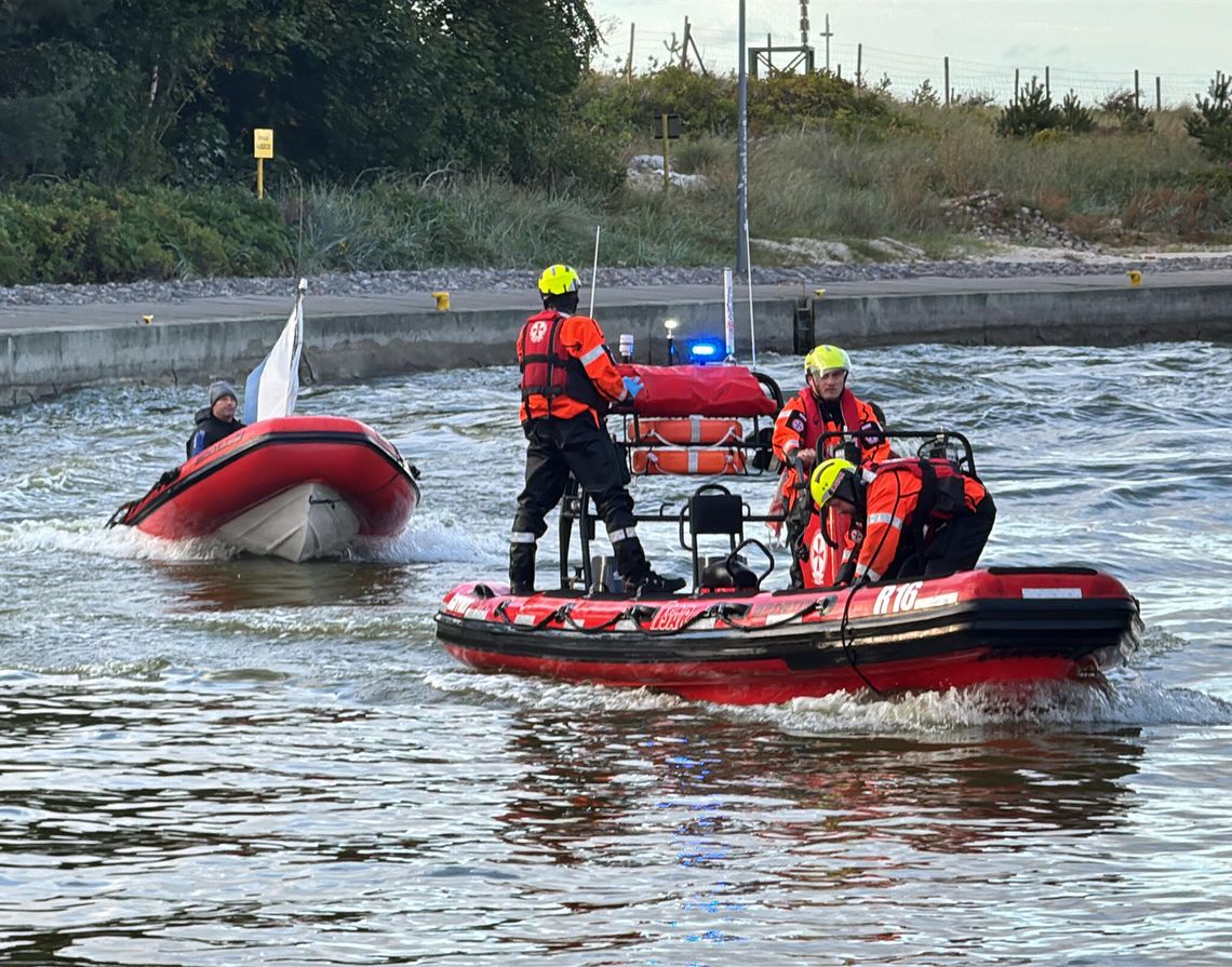 Ratownicy SAR szukali na Bałtyku nurka. Akcja zakończona sukcesem Ratownicy SAR szukali na Bałtyku nurka. Akcja zakończona sukcesem