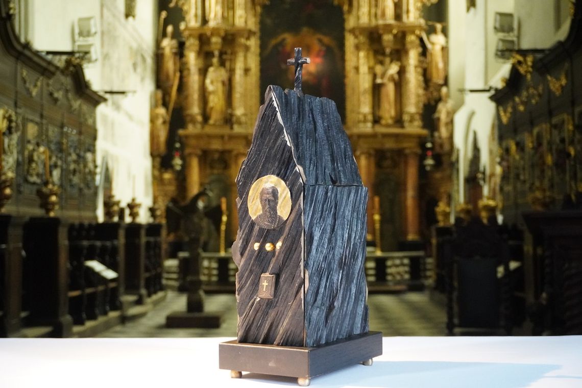 Gdańsk. Relikwiarz Świętego Mikołaja wprowadzony do kościoła dominikanów w święto patrona