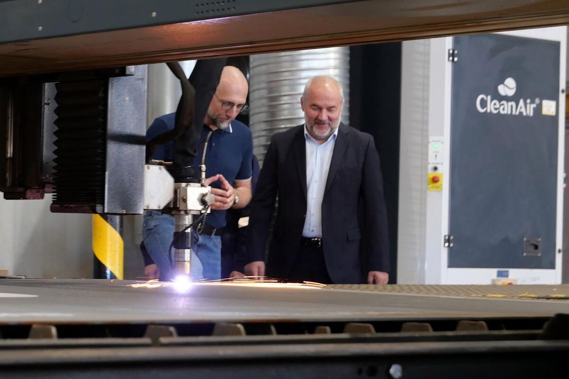 Remontowa Shipbuilding buduje piąty prom elektryczny dla Szkocji. W Gdańsku rozpoczęto cięcie blach