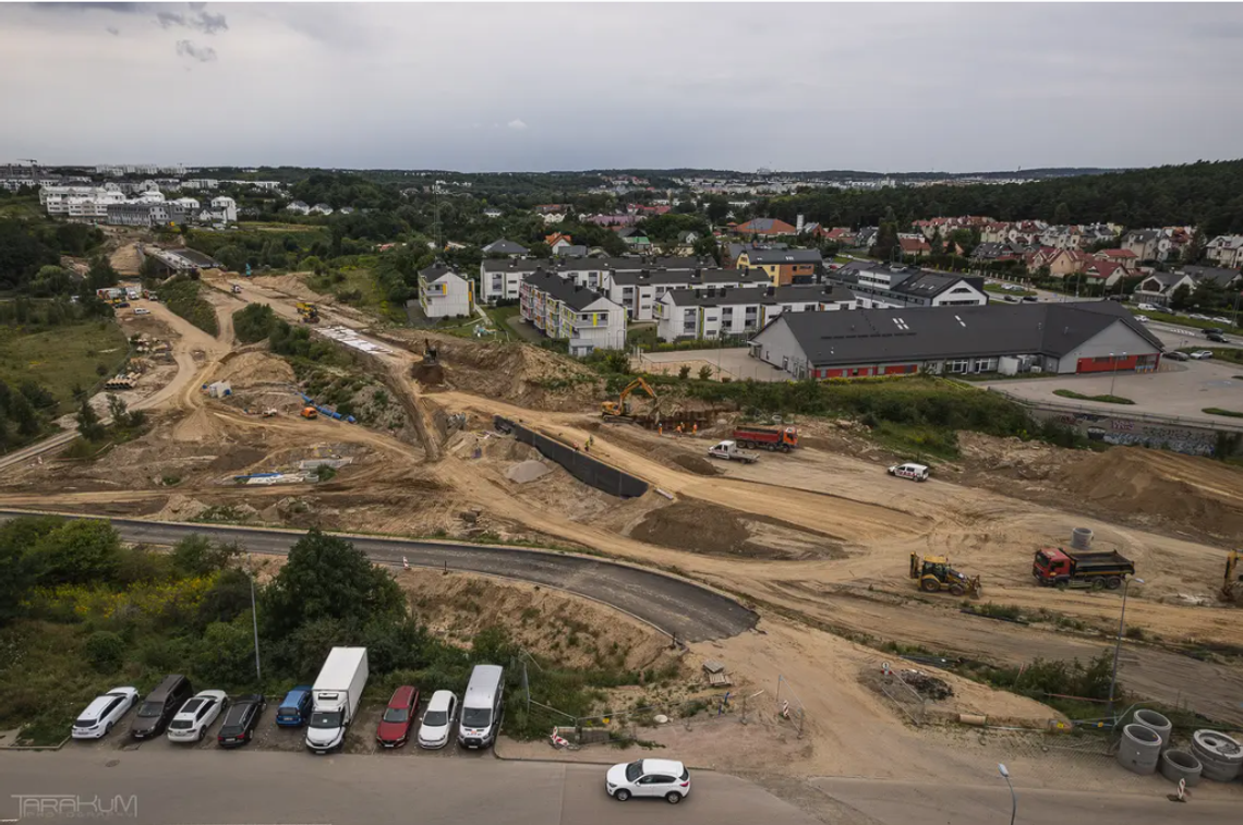 Rok budowy Nowej Świętokrzyskiej. Zakończenie prac pod koniec 2027 roku Rok budowy Nowej Świętokrzyskiej. Budowa ma się skończyć w 2027 roku