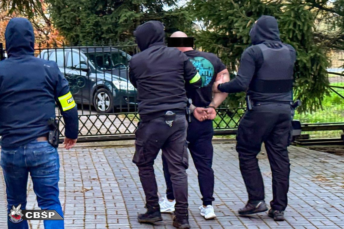 Rozbito grupę pseudokibiców z Pomorza i Kujaw. CBŚP zatrzymało 21 osób zatrzymanie członka grupy przestępczej
