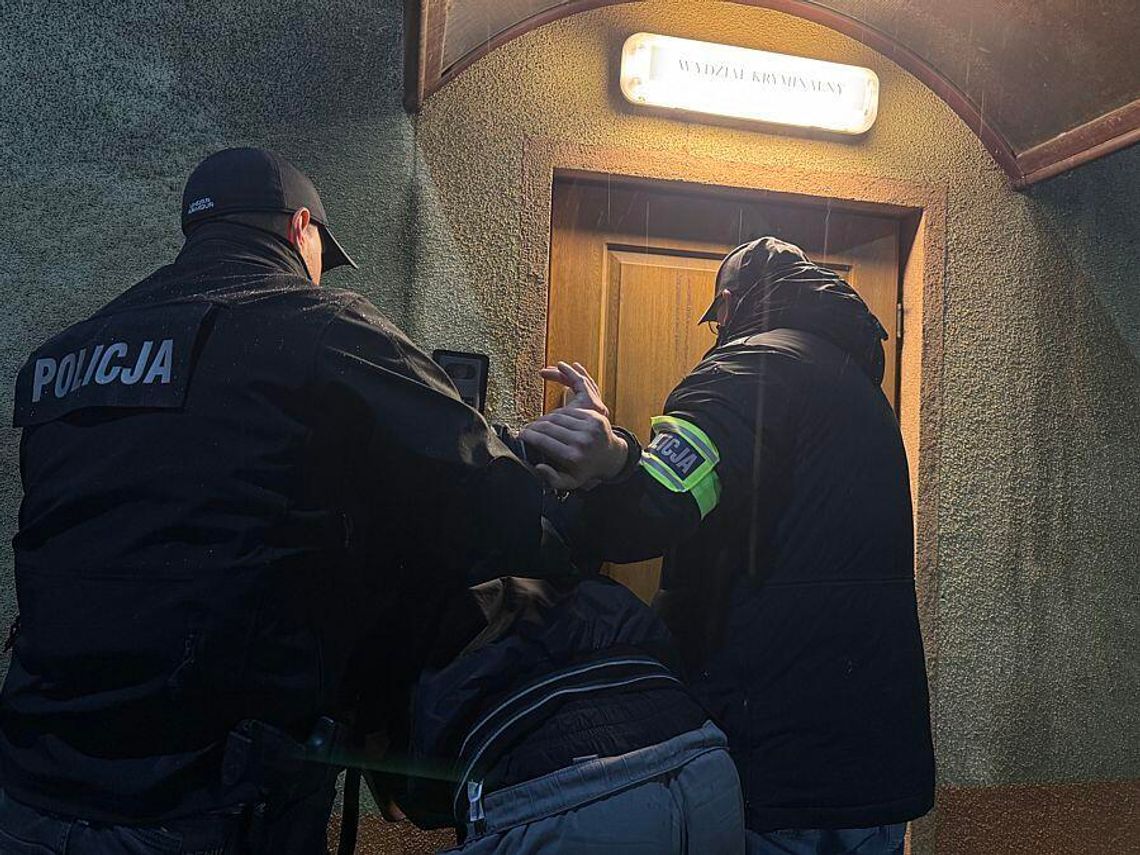 Rozwiązana zagadka walizki z ciałem w środku! Policja zatrzymała sprawców zbrodni w Ustce zatrzymanie podejrzanego o zabójstwo w Ustce