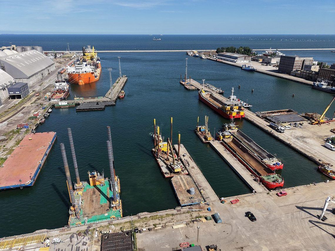 Rusza proces zalądowienia terenów pod Port Zewnętrzny w Gdyni Basen II, Port Gdynia