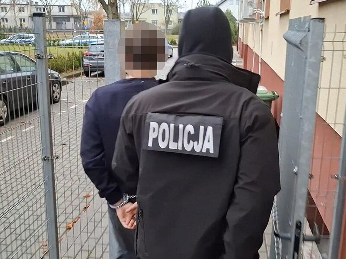 Rzucił się na rodziców z nożem i pięściami. Za kratkami może spędzić nawet 20 lat Rzucił się na rodziców z nożem i pięściami. Za kratkami może spędzić nawet 20 lat