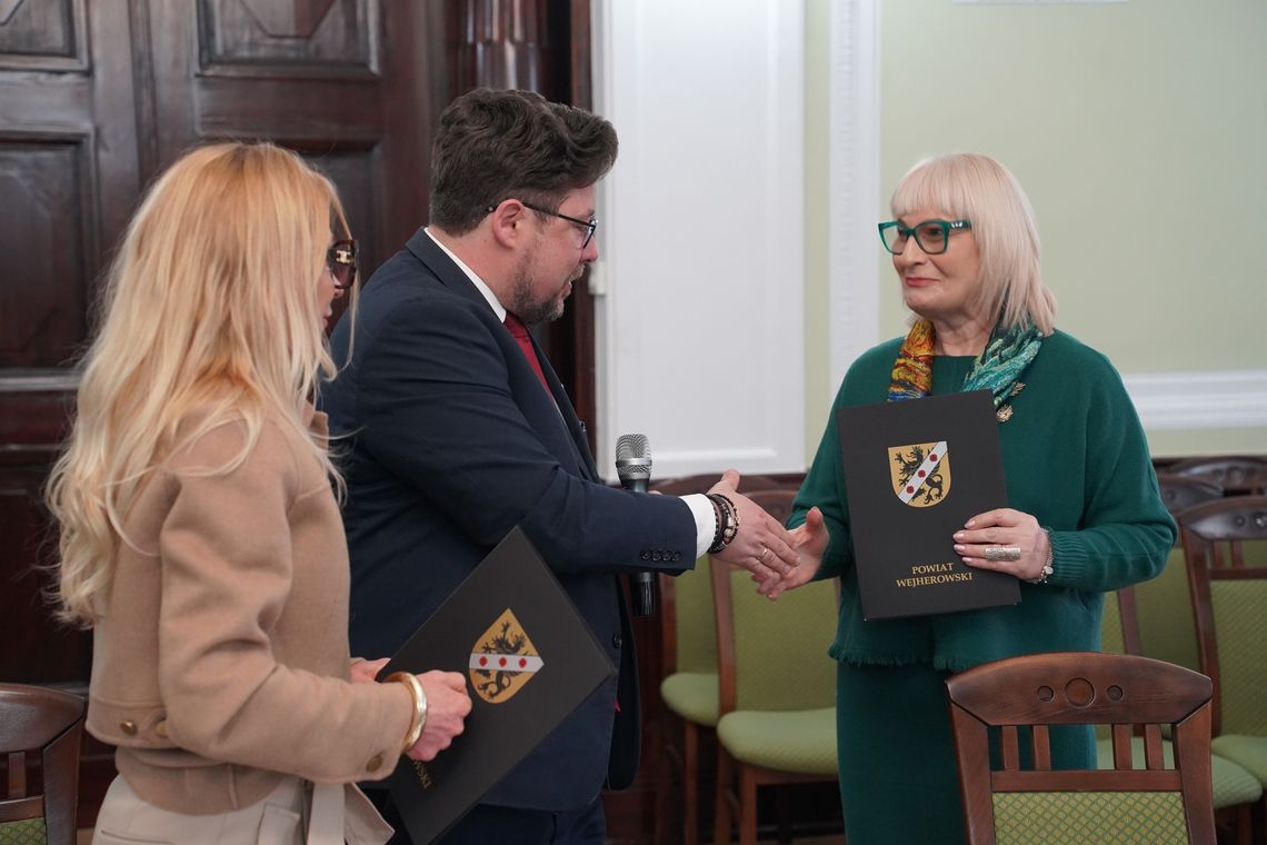 Seniorzy z powiatu wejherowskiego biorą się ostro do roboty! Pierwsze posiedzenie rady już za nimi nominacja dla członkini Rady Seniorów Powiatu Wejherowskiego, Wejherowo 2026