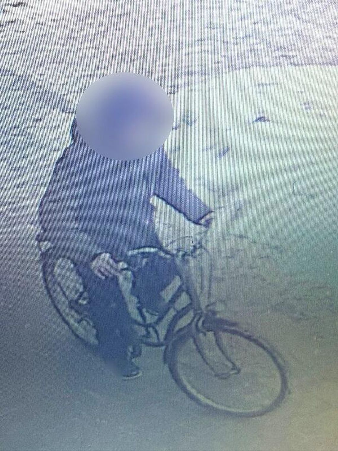 Seria kradzieży w Lęborku. 11-latkowie wykorzystali nieuwagę seniorów! 11-latek z Lęborka na ukradzionym rowerze