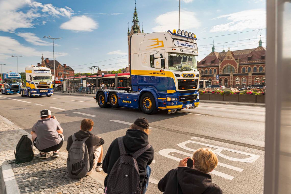 Setki ciężarówek znów opanują Gdańsk. Wybiorą Pomorską Miss Scania 2026!