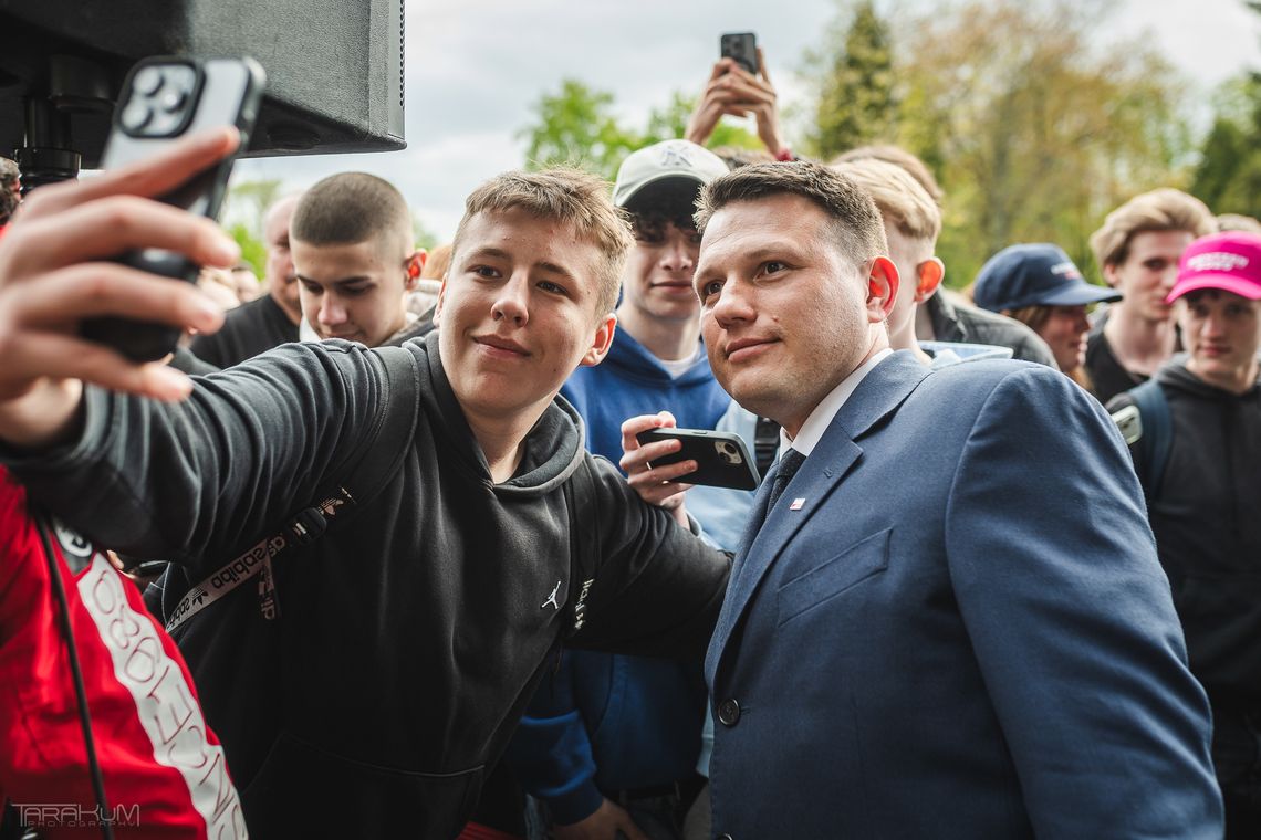 Sławomir Mentzen na spotkaniu z wyborcami w Kartuzach, 2025