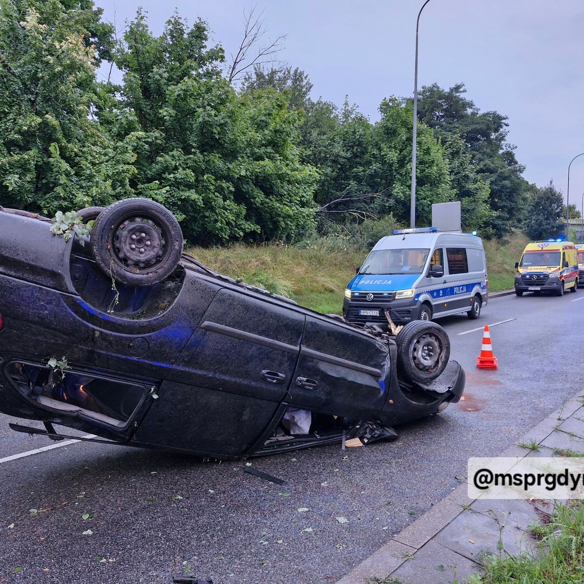 Śmiertelny wypadek na Drodze Gdyńskiej. Nie żyje jedna osoby, trzy zostały ranne