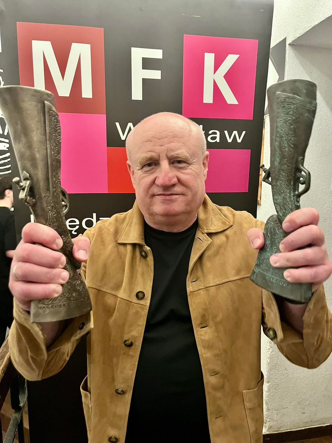 Sopocianin Maciej Siembieda podwójnie uhonorowany za powieść „Gołoborze” Sopocianin Maciej Siembieda podwójnie uhonorowany za powieść „Gołoborze”