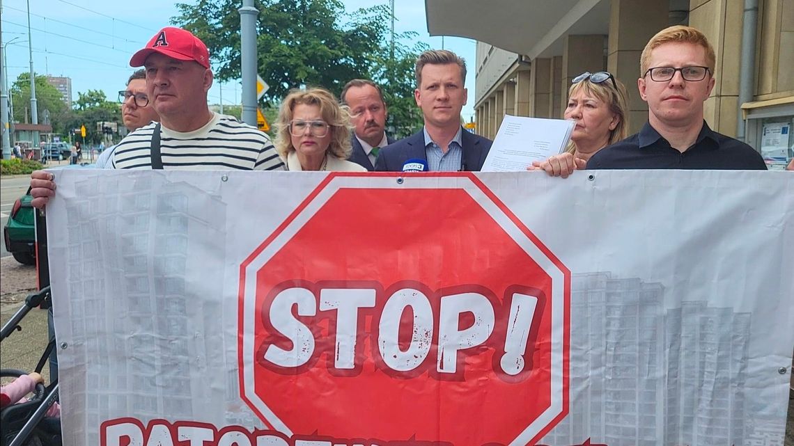 Spór o 16-piętrowe budynki przy Galerii Przymorze. Mieszkańcy domagają się zmian w planie Spór o 16-piętrowe budynki przy Galerii Przymorze. Mieszkańcy domagają się zmian w planie