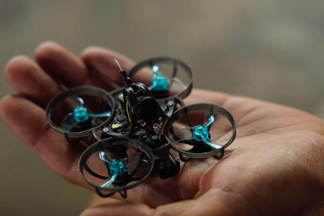 Sport przyszłości w Conradinum. Widowiskowe wyścigi dronów w Gdańsku