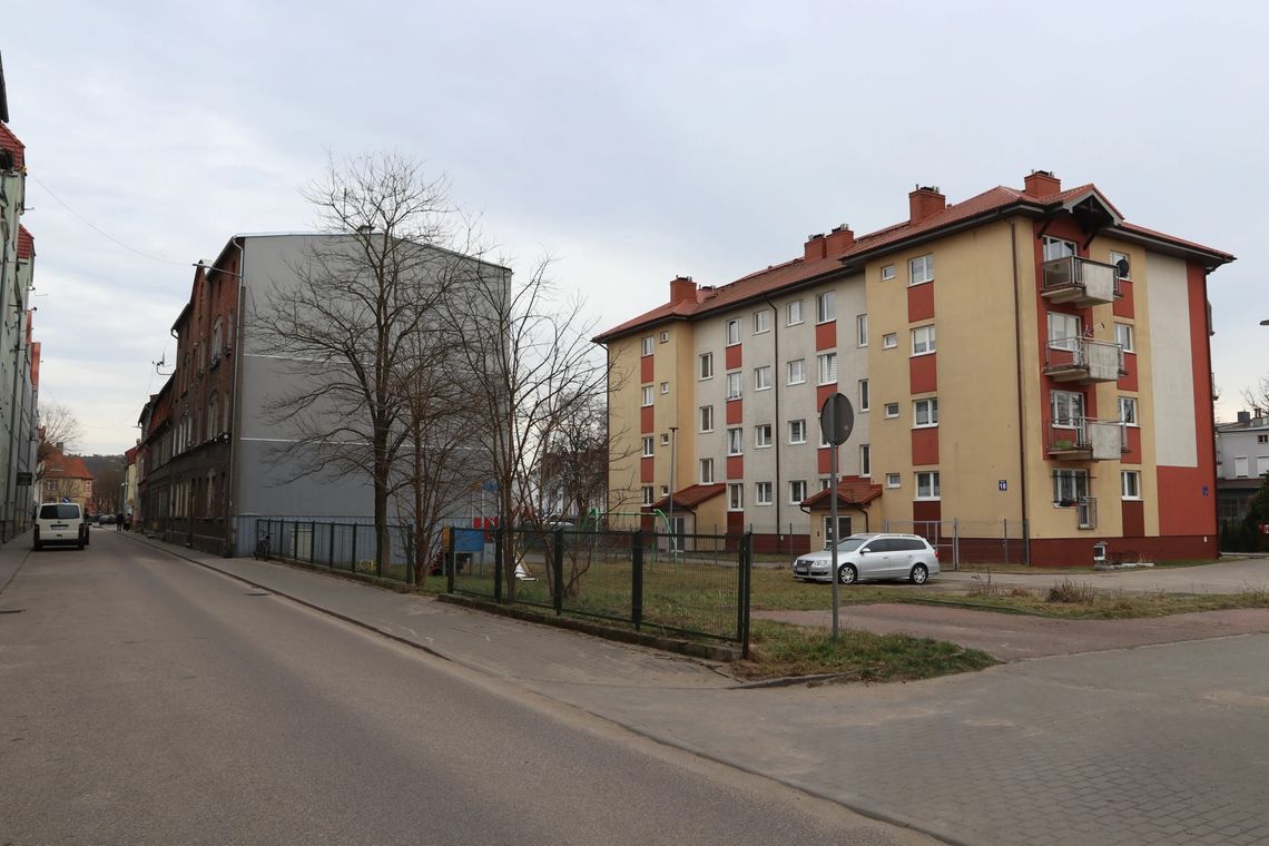 Sprzedają stare, budują nowe. W Lęborku powstaną kolejne mieszkania komunalne ul. Stryjewskiego, Lębork