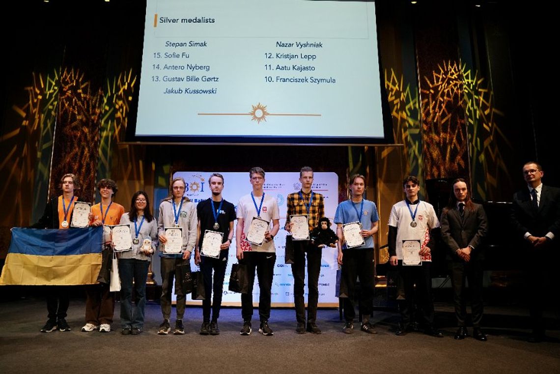 Srebrny medal na olimpiadzie informatycznej dla ucznia z gdyńskiej trójki Srebrny medal na olimpiadzie informatycznej dla ucznia z gdyńskiej trójki