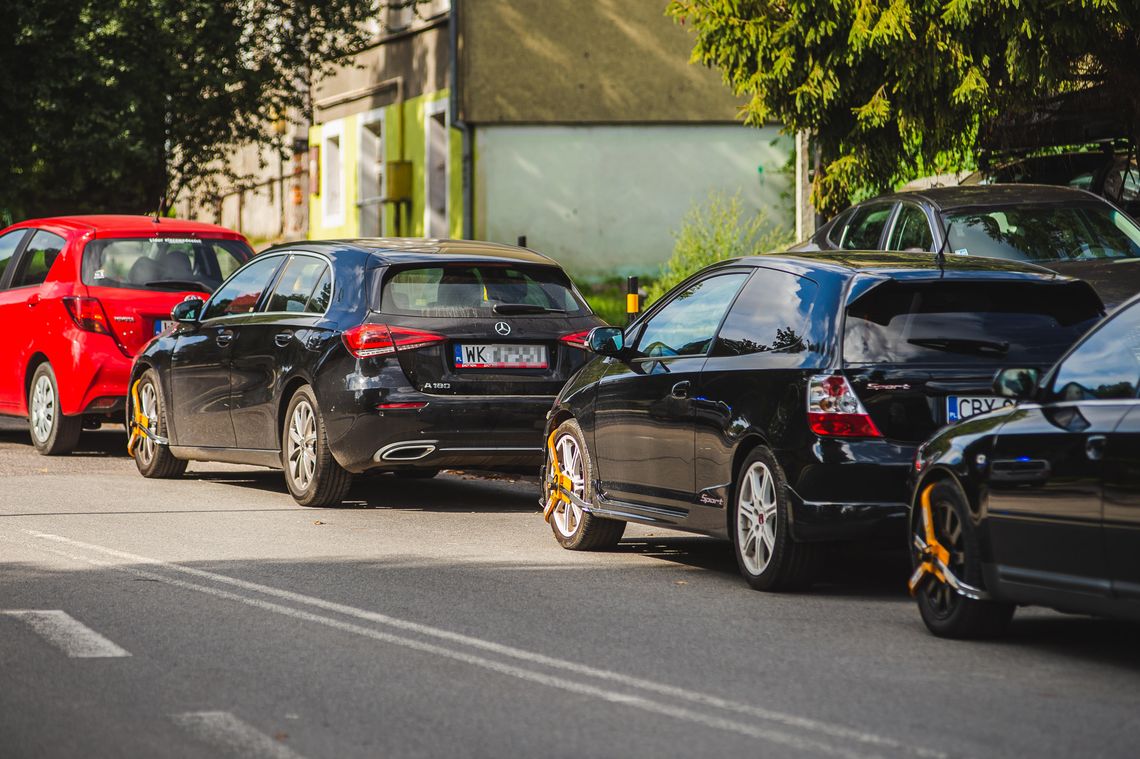 „Stop Cham” uruchamia narzędzie do zgłaszania złego parkowania. Już setki zgłoszeń