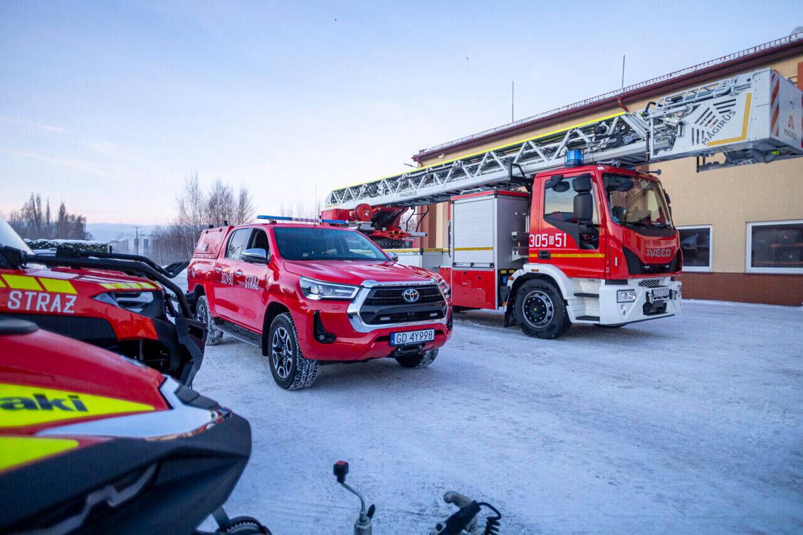 Nowy bojowy wóz z drabiną Państwowej Straży Pożarnej w Gdańsku