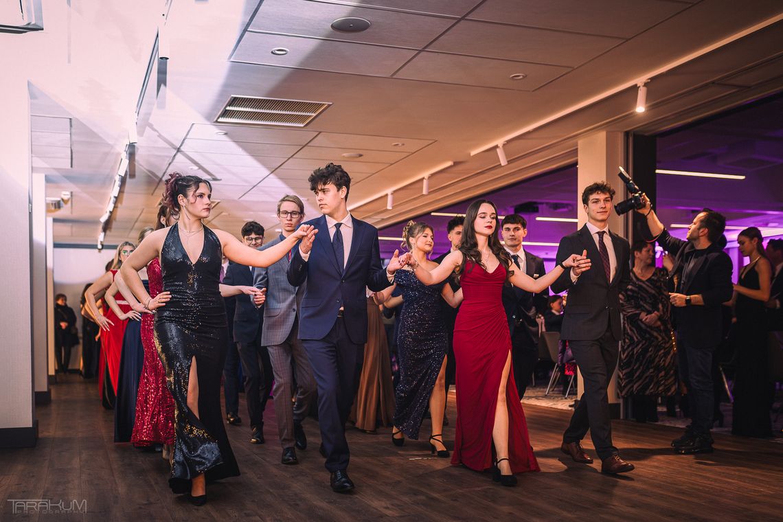 Studniówka XX LO w Gdańsku. Maturzyści bawili się w Radisson Blu w Sopocie