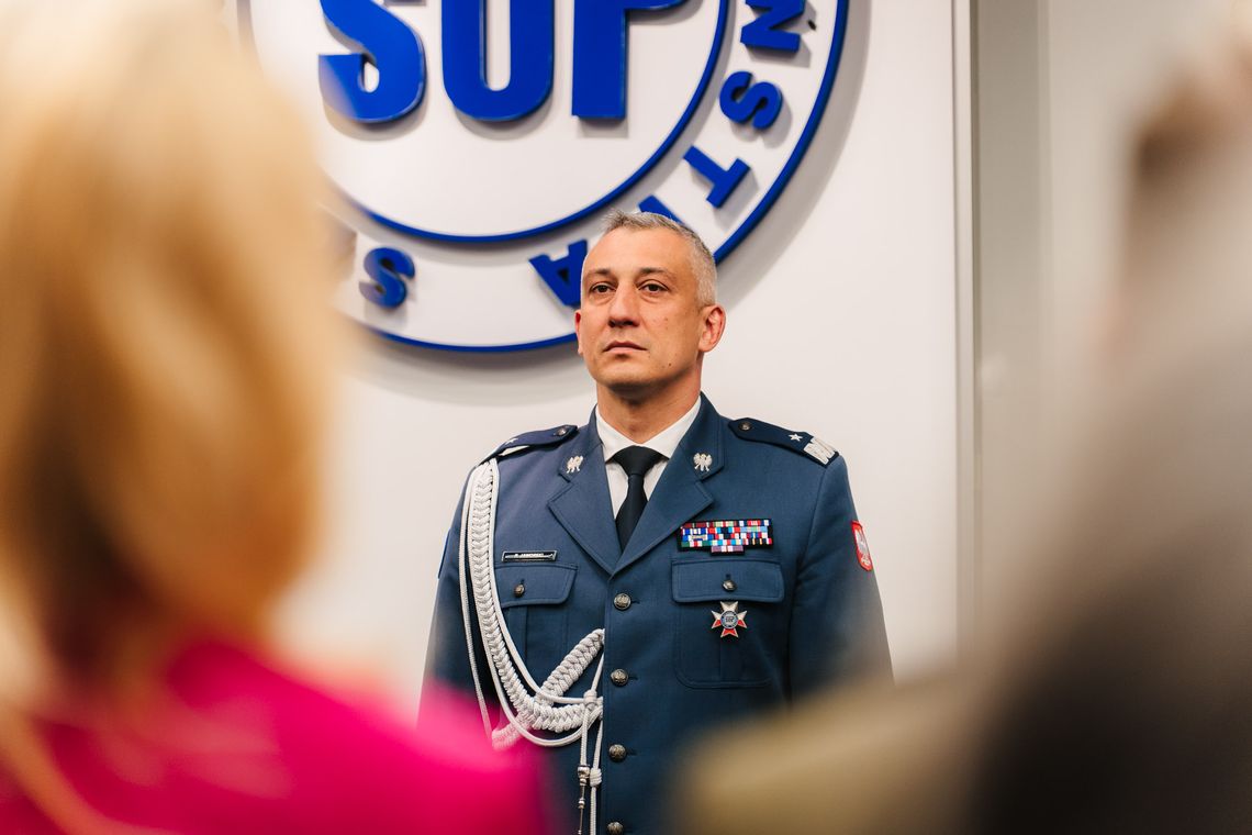 Szef SOP zawieszony. To efekt kontroli po kradzieży samochodu rodziny Donalda Tuska Szef SOP zawieszony. To efekt kontroli po kradzieży samochodu rodziny Donalda Tuska