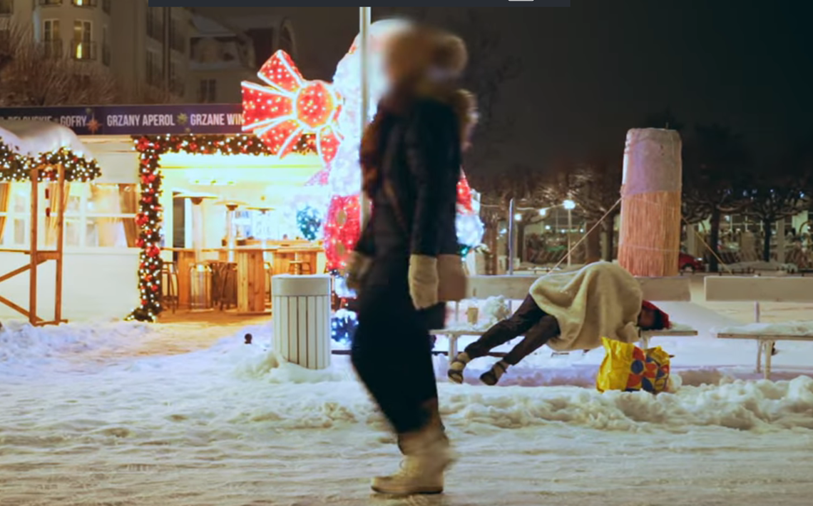 Szokujący eksperyment w Sopocie. Człowiek zamarzał kilka metrów od Monciaka
