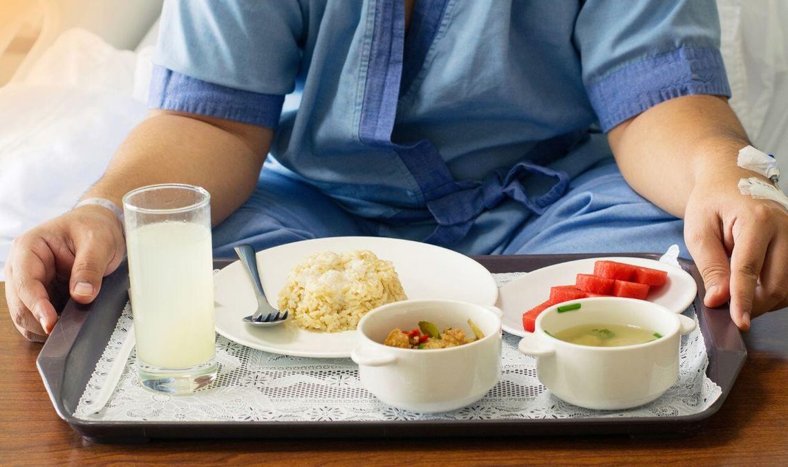Szpitalne posiłki czekają duże zmiany. Jak będzie wyglądać szpitalna dieta?
