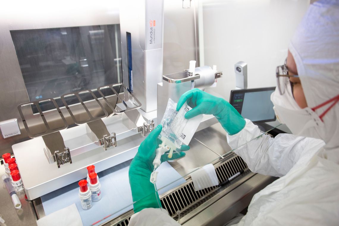 Szybko się uczy i niestraszne mu trucizny. W UCK leki dla chorych na raka przygotowuje robot