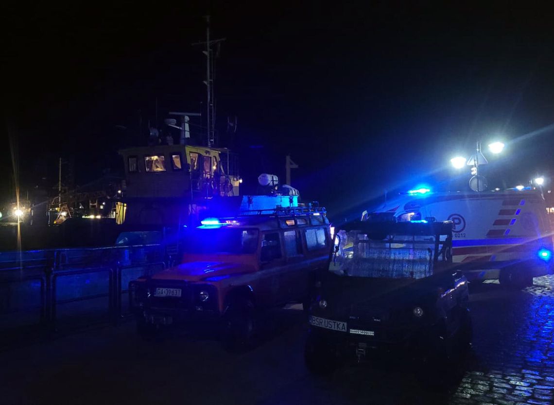 Tragedia w porcie w Ustce! Ponad 80-minutowa walka o życie mężczyzny akcja ratunkowa, Ustka