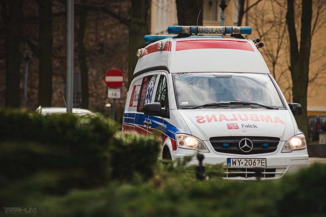 poparzona 3-letnia dziewczynka zmarła w szpitalu w Słupsku, karetka
