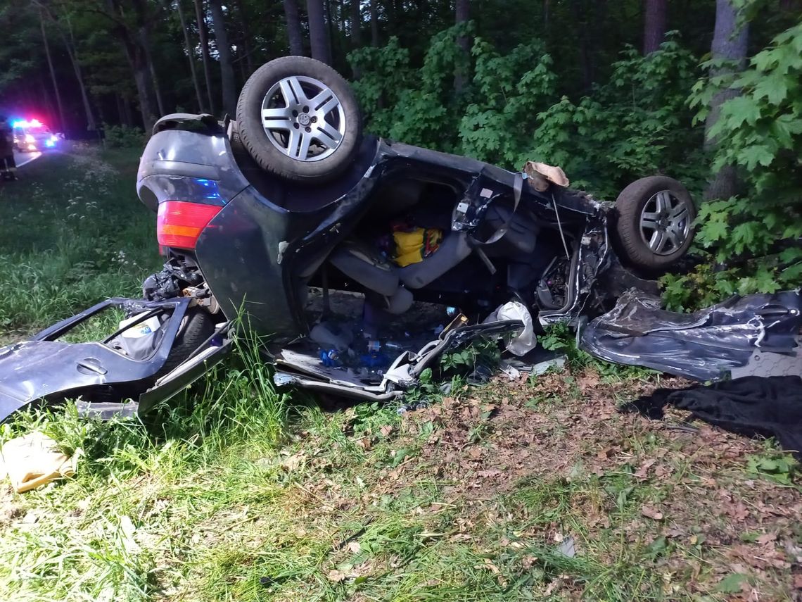 Tragiczny wypadek koło Człuchowa! Nie żyje kierowca golfa