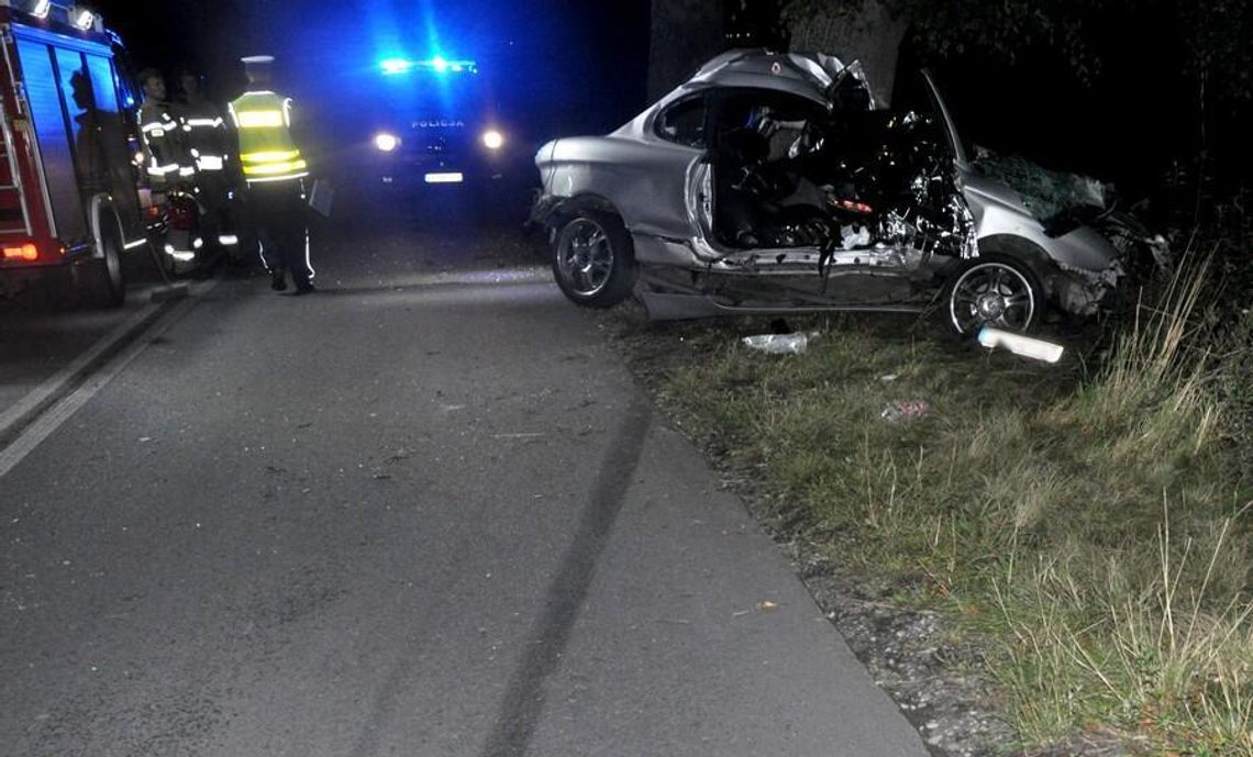 Tragiczny wypadek pod Starogardem Gdańskim. 20-letni kierowca zginął na miejscu