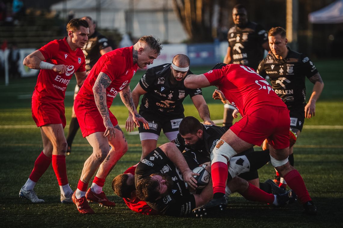 Trójmiejska walka o medale w ekstralidze rugby. Najbliższe mecze w sobotę