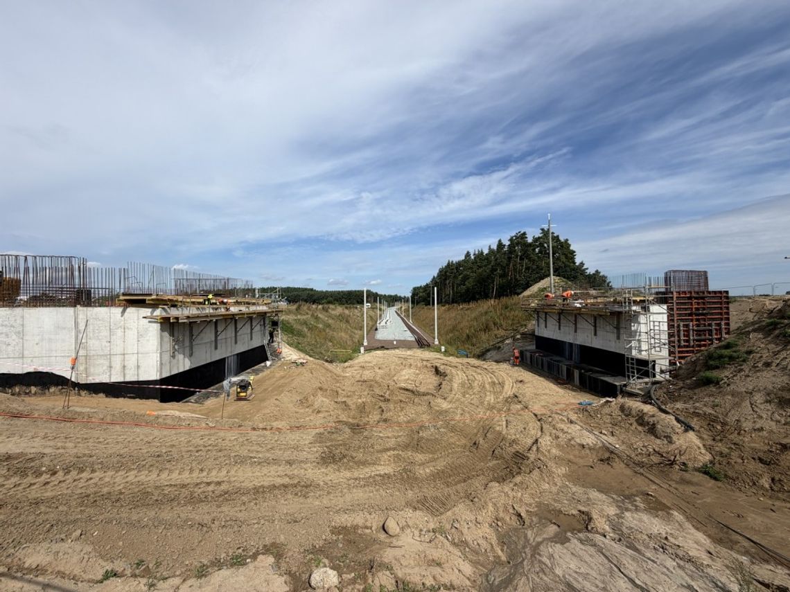 Trwa budowa wiaduktu w Baninie. Są poważne utrudnienia w ruchu budowa wiaduktu, Banino