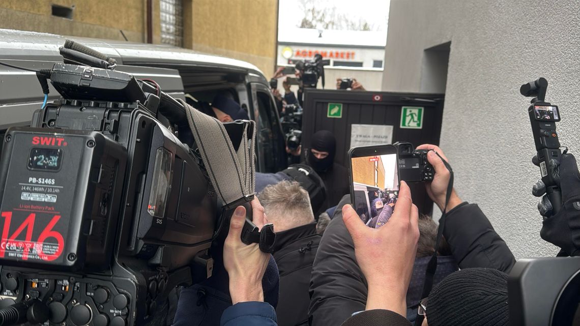 Są zarzuty dla nożownika z Ustki. Nie żyje 4-letnia córka, żona walczy o życie