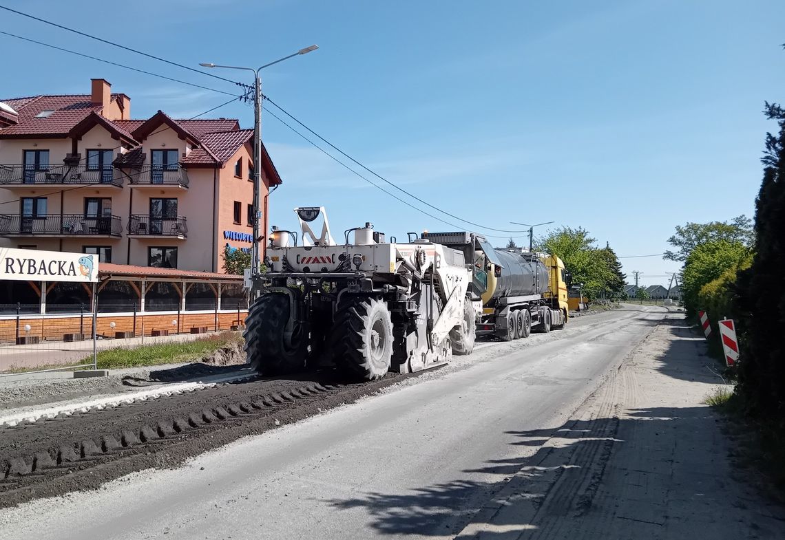 Trwają prace drogowe w Sztutowie i Kątach Rybackich