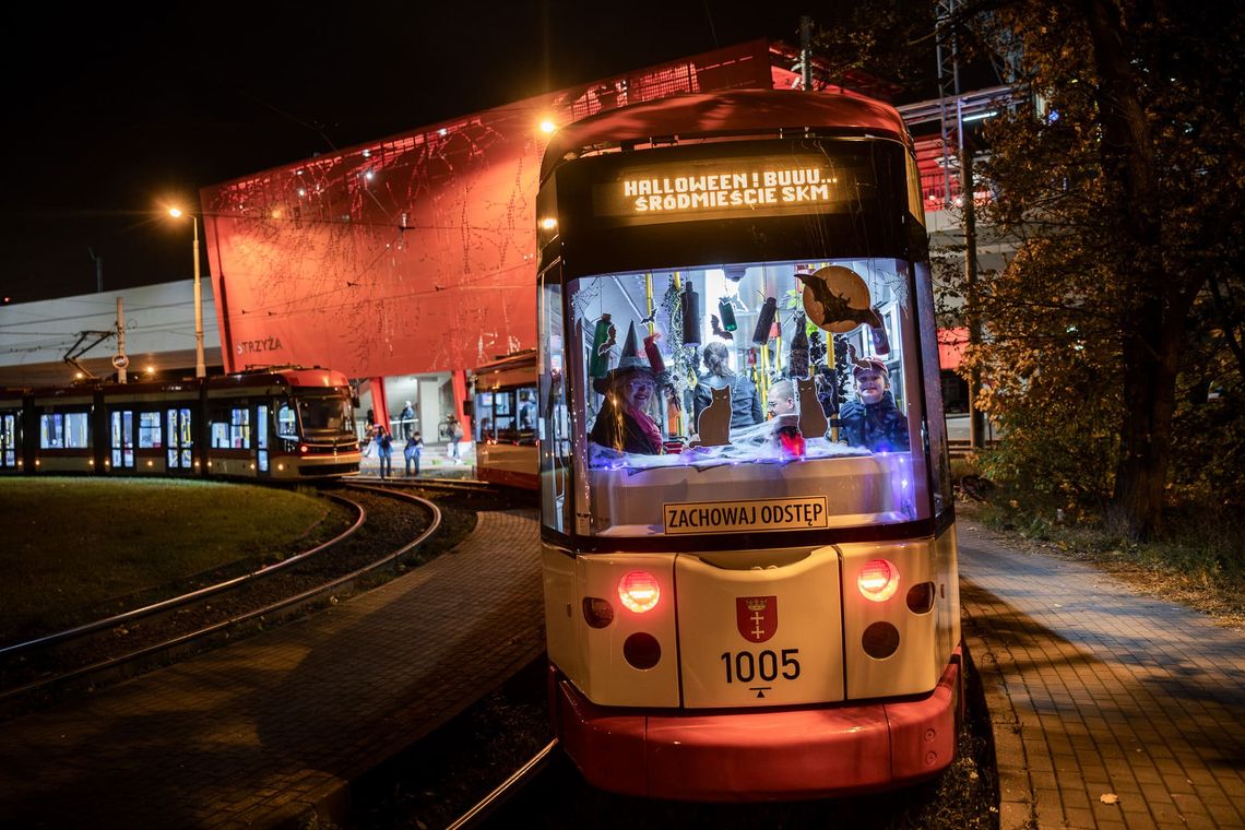 Upiorny tramwaj znów w Gdańsku. Duchy i czarownice ruszają na tory!